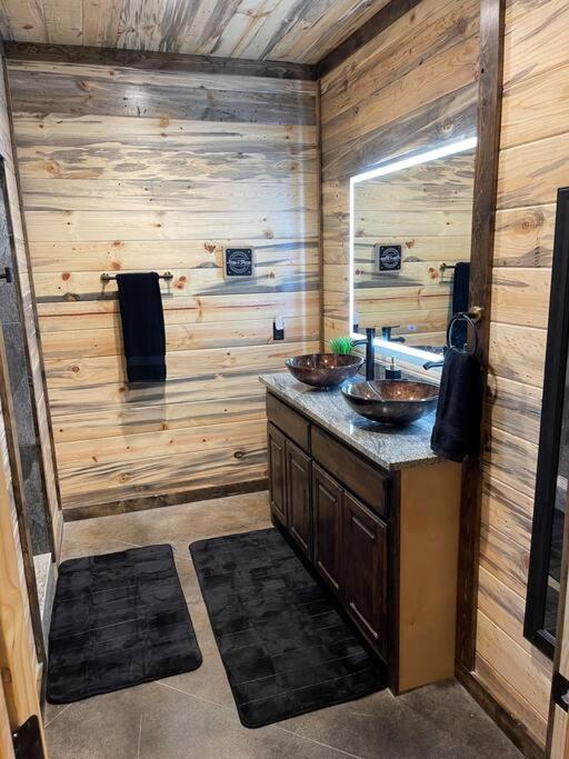 The Big Tex Luxury Cabin Is Epic 布罗肯鲍 外观 照片