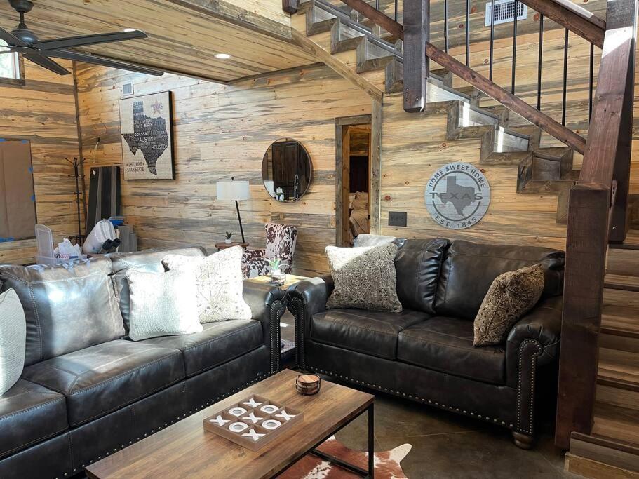 The Big Tex Luxury Cabin Is Epic 布罗肯鲍 外观 照片