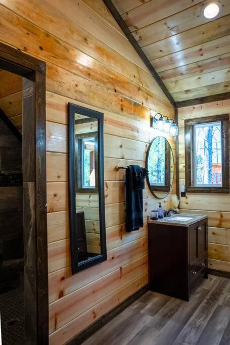 The Big Tex Luxury Cabin Is Epic 布罗肯鲍 外观 照片