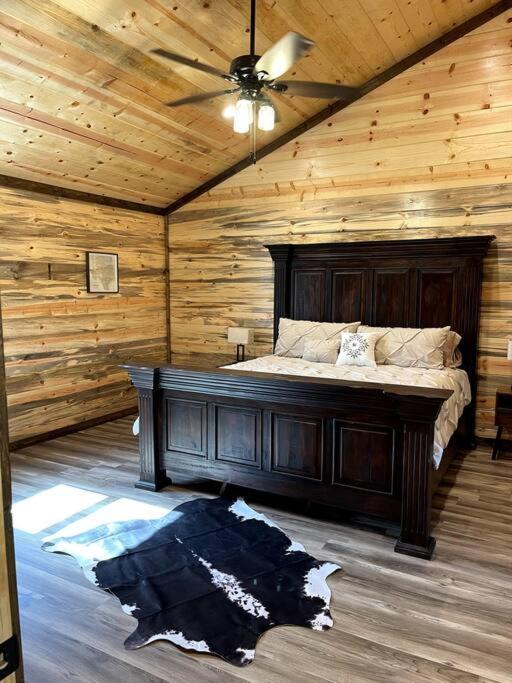 The Big Tex Luxury Cabin Is Epic 布罗肯鲍 外观 照片