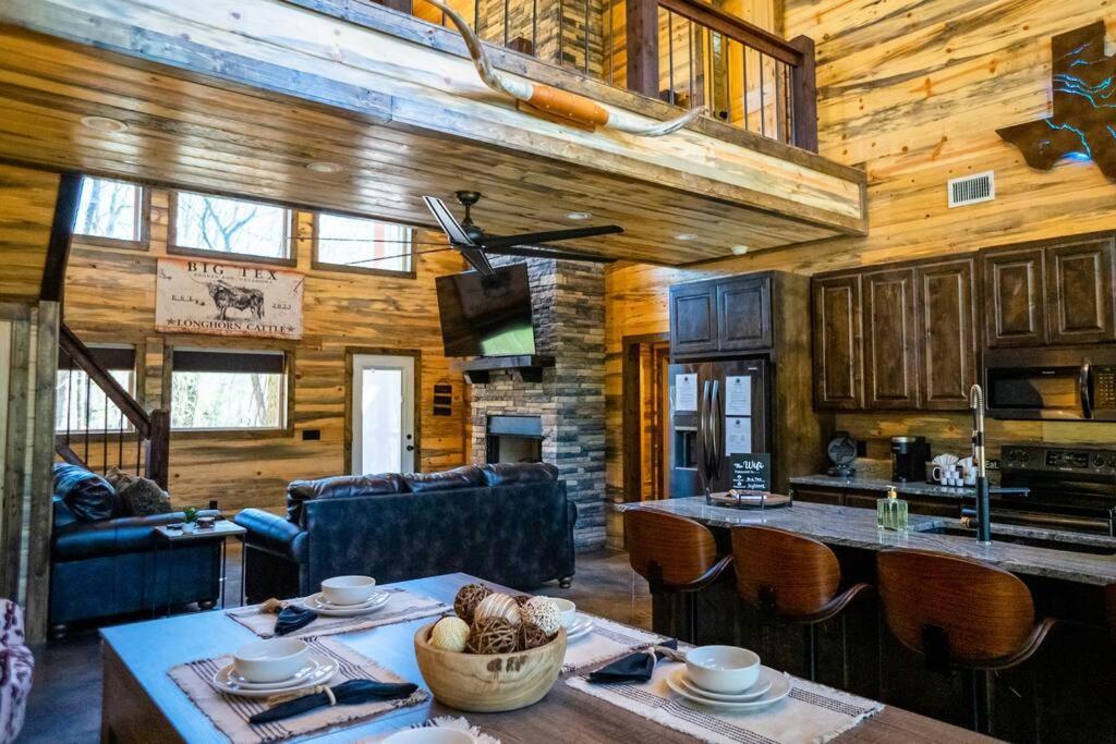 The Big Tex Luxury Cabin Is Epic 布罗肯鲍 外观 照片